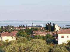 Foto Villa in Vendita a San Felice del Benaco