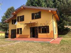 Foto Villa in vendita a San Giovanni In Fiore