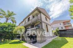 Foto Villa in vendita a San Gregorio Di Catania - 4 locali 343mq