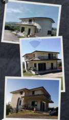 Foto Villa in vendita a San Nicola Manfredi - 5 locali 320mq