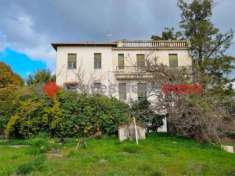 Foto Villa in vendita a San Pietro Clarenza - 9 locali 330mq