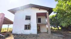 Foto Villa in vendita a San Pietro In Cerro