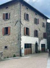 Foto Villa in vendita a San Romano In Garfagnana - 6 locali 180mq
