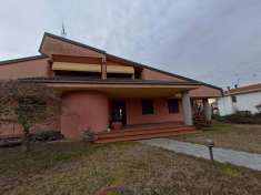 Foto Villa in vendita a San Salvatore Monferrato