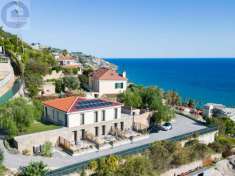 Foto Villa in vendita a Sanremo