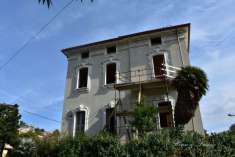 Foto Villa in Vendita a Sanremo Sanremo