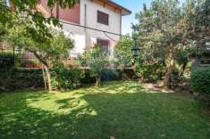 Foto Villa in vendita a Sant'Agata Li Battiati - 9 locali 333mq