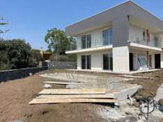 Foto Villa in vendita a Sant'Agata li Battiati
