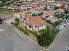 Foto Villa in vendita a Sant'Ambrogio Di Valpolicella