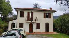 Foto Villa in vendita a Santa Maria Del Giudice - Lucca 160 mq  Rif: 1253264