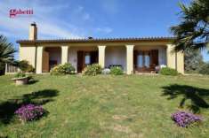 Foto Villa in vendita a Santa Teresa Gallura - 5 locali 166mq