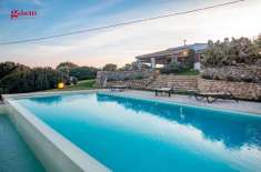Foto Villa in vendita a Santa Teresa Gallura