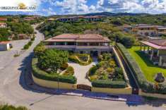 Foto Villa in vendita a Santa Teresa Gallura