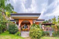 Foto Villa in vendita a Santa Venerina - 6 locali 180mq