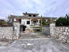 Foto Villa in vendita a Santi Cosma E Damiano - 5 locali 500mq