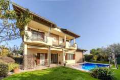 Foto Villa in vendita a Saronno