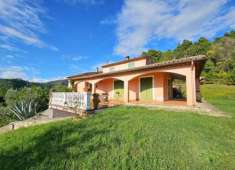 Foto Villa in vendita a Sarzana