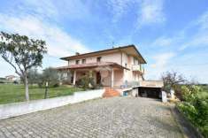 Foto Villa in vendita a Savignano Sul Rubicone