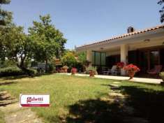 Foto Villa in vendita a Scurcola Marsicana - 10 locali 400mq