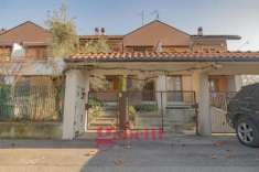 Foto Villa in vendita a Segrate - 5 locali 175mq