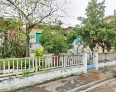 Foto Villa in vendita a Senigallia