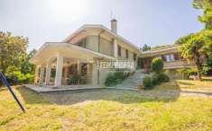 Foto Villa in vendita a Senigallia