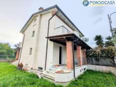 Foto Villa in vendita a Seravezza - 7 locali 160mq