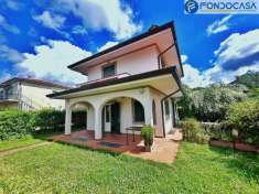 Foto Villa in vendita a Seravezza