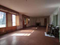 Foto Villa in vendita a Serravalle Pistoiese - 12 locali 405mq