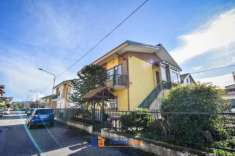 Foto Villa in vendita a Settimo Torinese - 5 locali 160mq