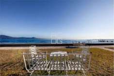 Foto Villa in Vendita a Sirmione