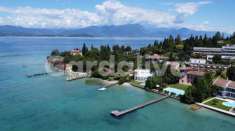 Foto Villa in Vendita a Sirmione Sirmione - Centro