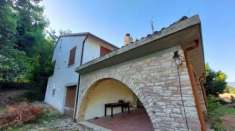 Foto Villa in vendita a Spoleto - 4 locali 250mq
