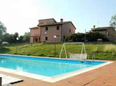 Foto Villa in vendita a Spoleto - 6 locali 400mq