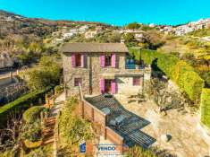 Foto Villa in vendita a Spotorno