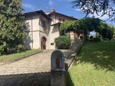 Foto Villa in vendita a Stradella - 10 locali 390mq