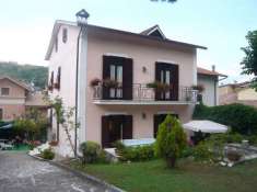 Foto Villa in vendita a Tagliacozzo