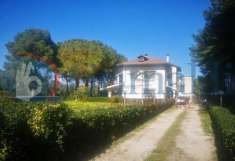 Foto Villa in vendita a Taranto