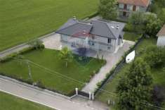 Foto Villa in vendita a Terenzo - 5 locali 150mq