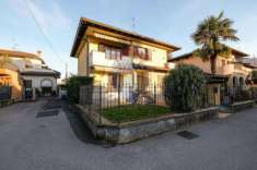 Foto Villa in vendita a Terno D'Isola - 6 locali 280mq