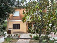 Foto Villa in vendita a Terracina - 5 locali 110mq