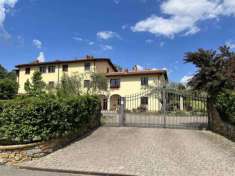 Foto Villa in vendita a Terranuova Bracciolini - 7 locali 535mq