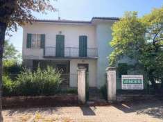 Foto Villa in vendita a Tizzano Val Parma - 19 locali 500mq