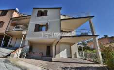Foto Villa in vendita a Tolentino