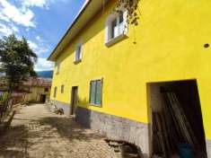 Foto Villa in vendita a Tornimparte