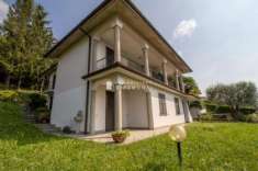 Foto Villa in vendita a Torre De' Busi - 10 locali 320mq