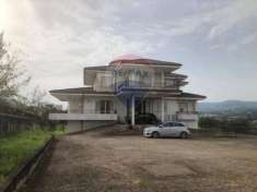 Foto Villa in vendita a Torrecuso - 16 locali 400mq