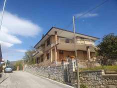 Foto Villa in vendita a Torricella Sicura