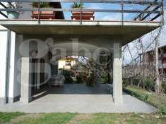 Foto Villa in vendita a Travedona Monate