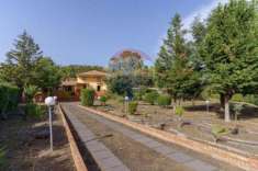 Foto Villa in vendita a Trecastagni - 17 locali 408mq
